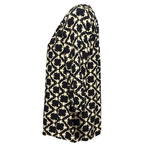 Crown & Ivy Navy Top with Cute Bee Print!  Medium - Picture 4 of 6